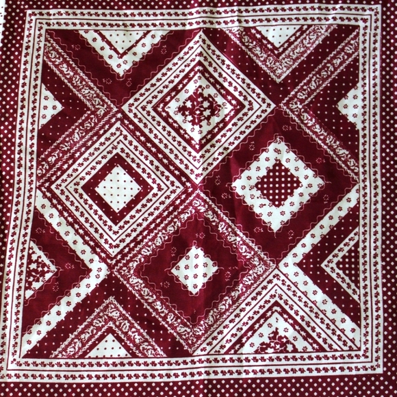 Vintage | Satin Red and White Large Print Square Scarf - Picture 3 of 7